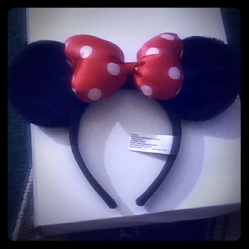 Minnie Mouse ears